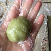 自制抹茶糯米糍做法图解13)