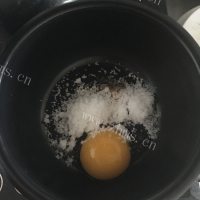 喷香的黑森林蛋糕做法图解12)