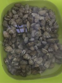 美味的香辣花甲做法图解1)