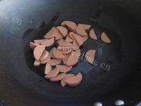 家常菜火腿肠炒西葫芦做法图解3)