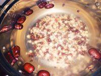 香甜红豆薏米茨实糖水的做法图解四
