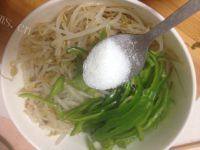 #爱美食#凉拌绿豆芽做法图解6)