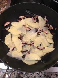 玉盘珍馐的干锅鸡翅做法图解11)