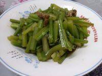 最爱的芹菜炒肉