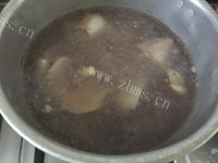 美味滑鸡煲做法图解2)