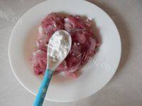 家常菜豆角炒瘦肉做法图解6)