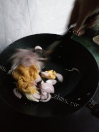 好吃的洋葱炒蛋做法图解6)