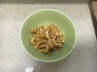 鲜美可口的腰果虾仁做法图解3)