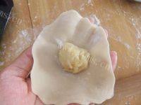 一个人的绿豆饼做法图解17)