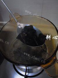 营养黑木耳炒大白菜梗做法图解3)