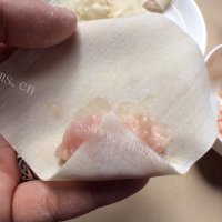 垂涎欲滴的鲜肉小云吞做法图解3)