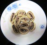 鸡蛋豆沙卷做法图解11)