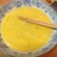 常吃不腻的韭黄炒蛋的做法图解三