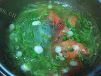 鲜虾青萝卜汤