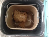 美味的面包机版生姜红糖吐司做法图解6)