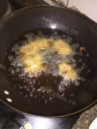 美味的五香排骨做法图解2)