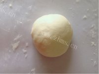 美味的紫薯蝴蝶酥做法图解2)