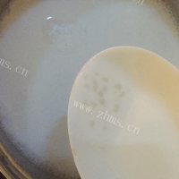 自制芒果椰汁西米露做法图解4)