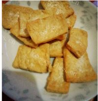 香喷喷的煎豆腐做法图解3)