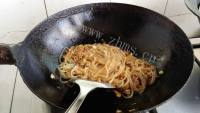 色香味浓的肉末粉丝做法图解5)