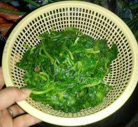 下酒菜菠菜拌花生米做法图解5)