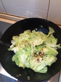 手撕包菜做法图解3)