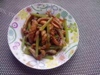 鲜香美味芹菜炒鱿鱼