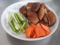 美味香菇鸡腿做法图解5)