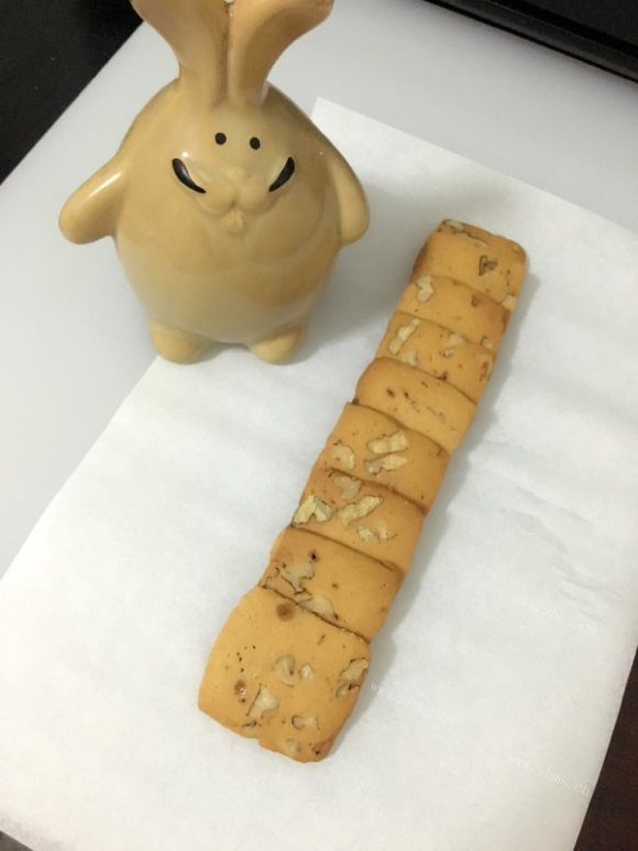 美味营养的红糖核桃饼干