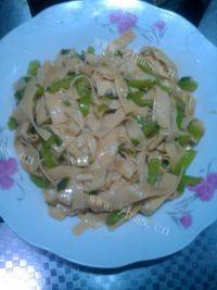 美美厨房之尖椒干豆腐