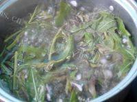 家常菜香椿芽摊鸡蛋做法图解2)