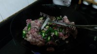 家常菜青椒炒肉片做法图解4)