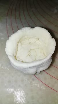 回味无穷的香菇素菜包做法图解12)