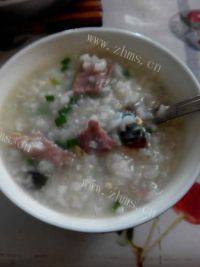 美味的皮蛋瘦肉粥