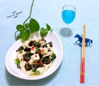 家常皮蛋豆腐做法图解8)