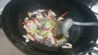家常菜肉片杏鲍菇做法图解2)