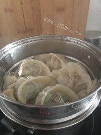 美味的猪肉白菜蒸饺