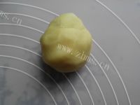 自制枣泥菊花酥做法图解4)