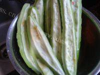 家常菜苦瓜炒牛肉做法图解7)