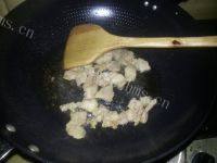 #爱美食#腐竹炒肉做法图解3)