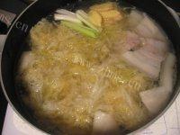 家常菜酸菜氽白肉