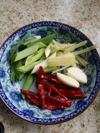 家常菜红烧豆腐做法图解1)