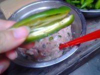 煎酿辣椒做法图解6)