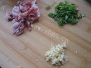 白菜粉条肉做法图解2)