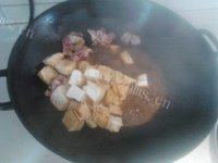 家常炖豆腐做法图解4)