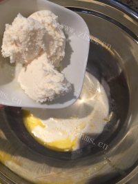 可口的轻乳酪蛋糕做法图解6)