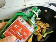 最爱的土豆烧肉做法图解6)