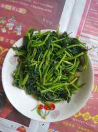 家常菜清炒红薯叶