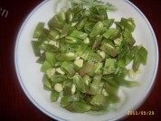肉末炒四季豆做法图解1)