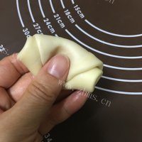 香喷喷的椰蓉开口酥做法图解17)